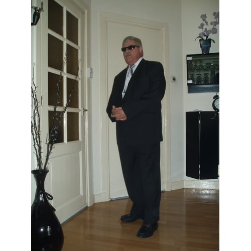 Henk in koor kostuum
