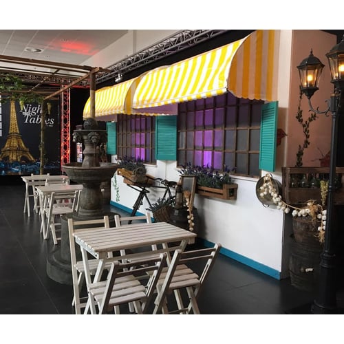 Franse decors & rekwisieten filmset huren