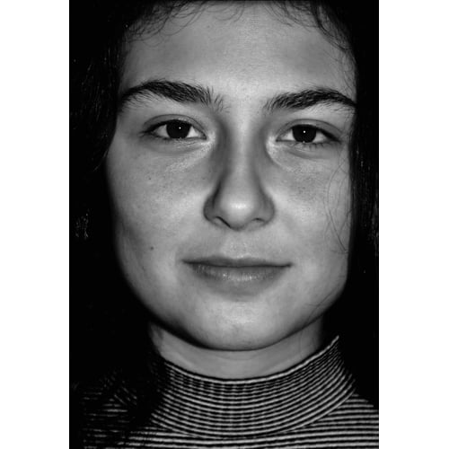 Headshot zwart wit 