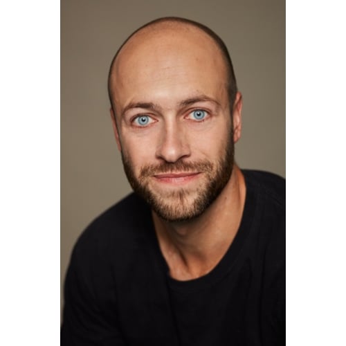 Headshot 2022