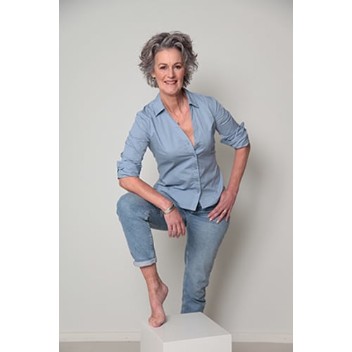 In bleu jeans