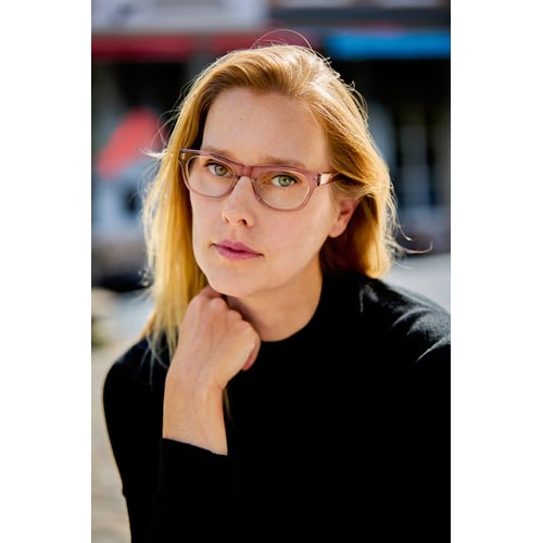 Truus de Boer met bril