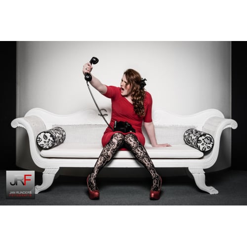 Pin-up 3