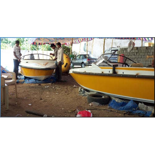 pictureboat and stuntboat