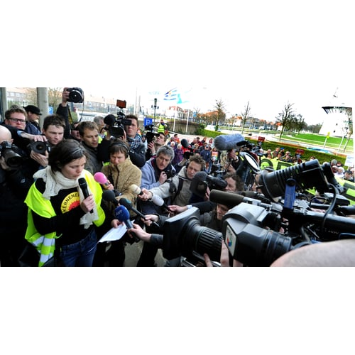Filmen bij anti-kernenergie demonstratie in Middelburg
