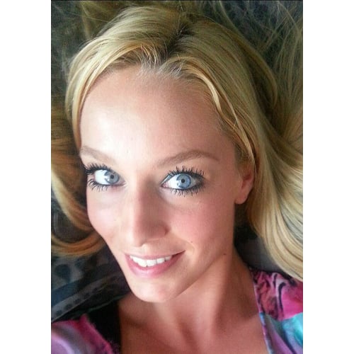 Kelly Bax