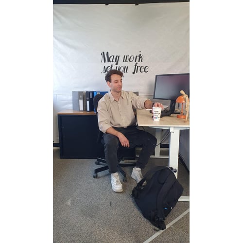 Full body (seated)