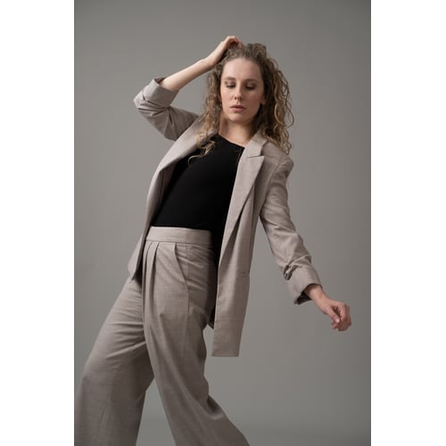 Morann De Langhe (Full Body, Studio Foto)