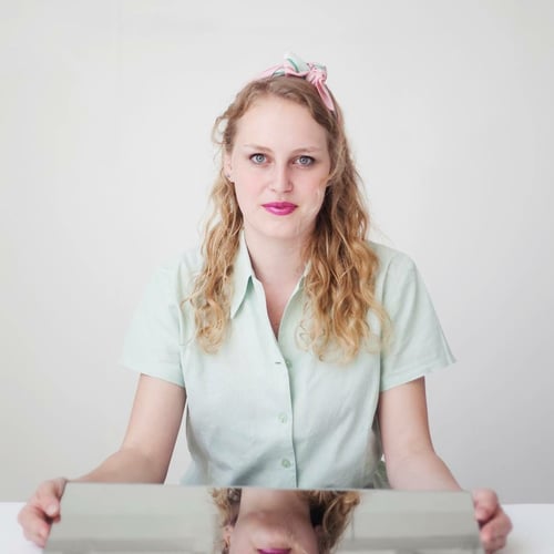 Laura van Dooren