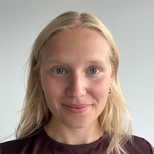 Inez Van Den Berge