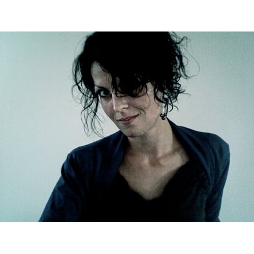Melanie Van Dongen, Meelmanaged