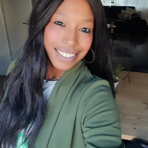 Claudia Jurel