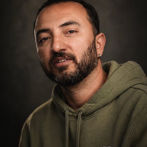Cyrus Esfandiari
