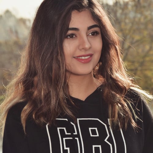 Niusha Afshar