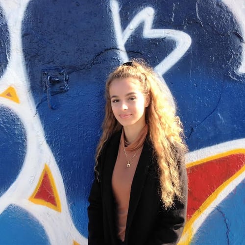 Amira