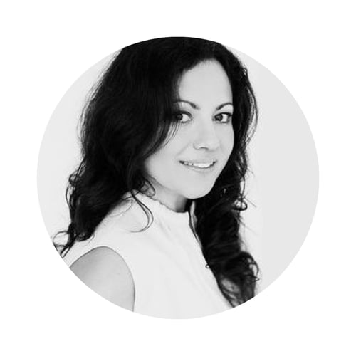 Viviana M. C. De La Barca