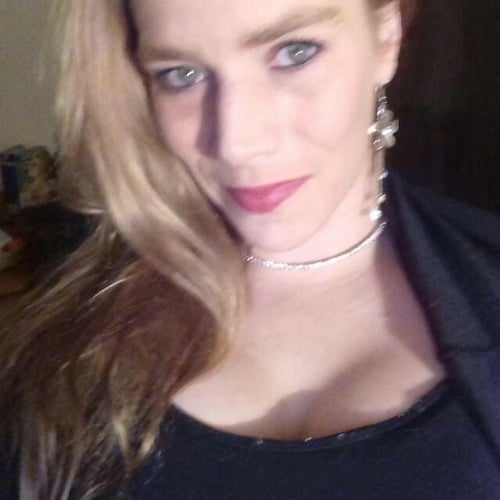 Manuela Troost