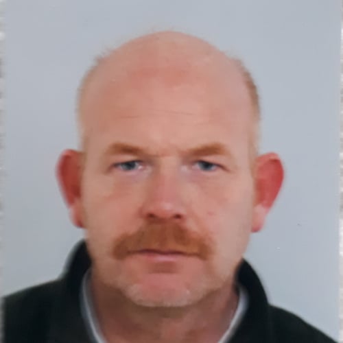 André