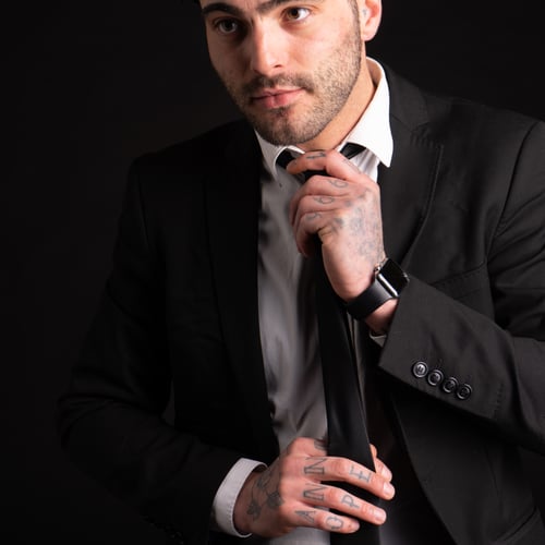 Nick j. Thyson