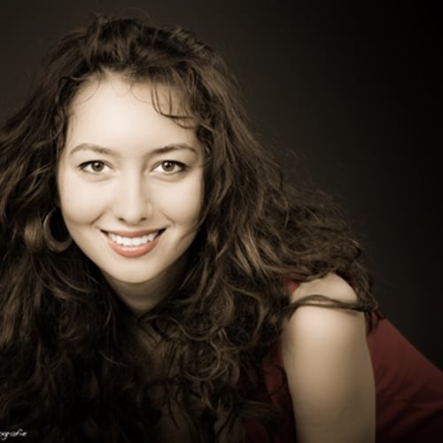 Julia Landau