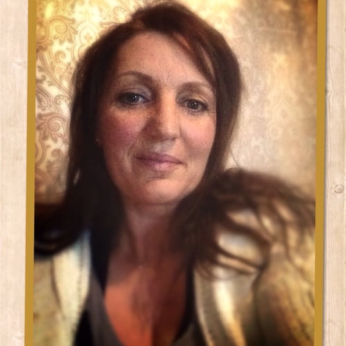 Yvette Bruin