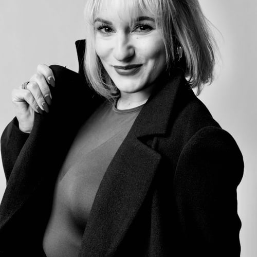 Aleksandra joanna Huliselan