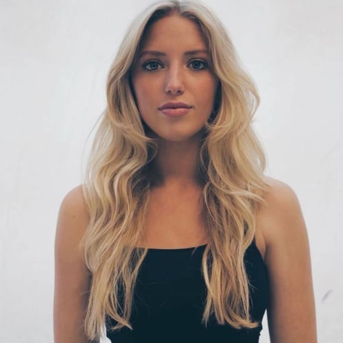 Nova Tess van Zoest