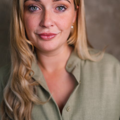 Esther Ras