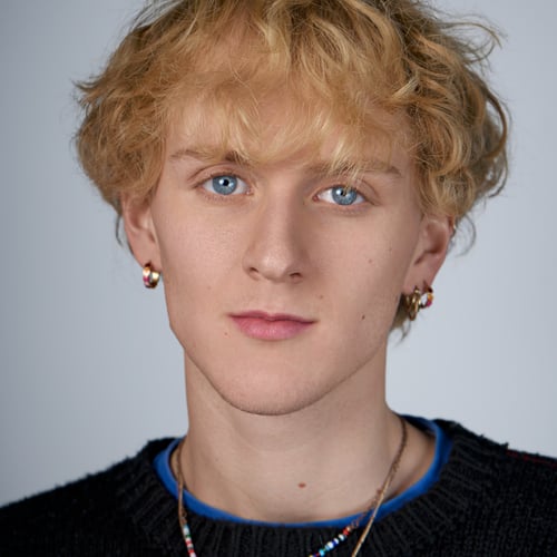 Julian l Clark