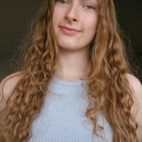 Yerusha van Schaik
