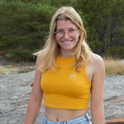 Laura Peters