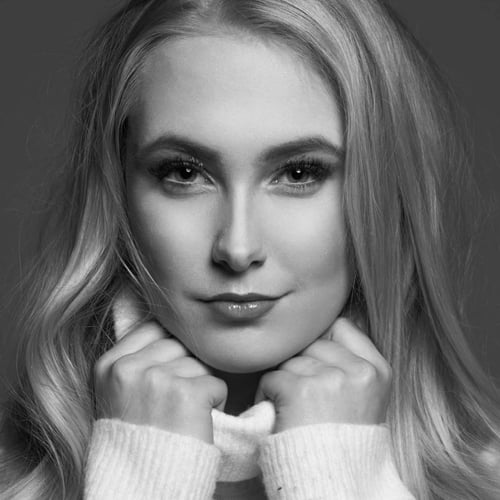 Anna Bron