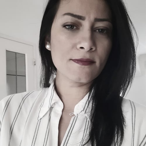 Amira
