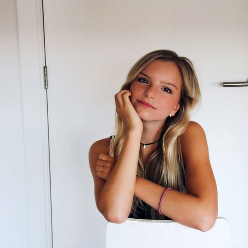Laura van der Made
