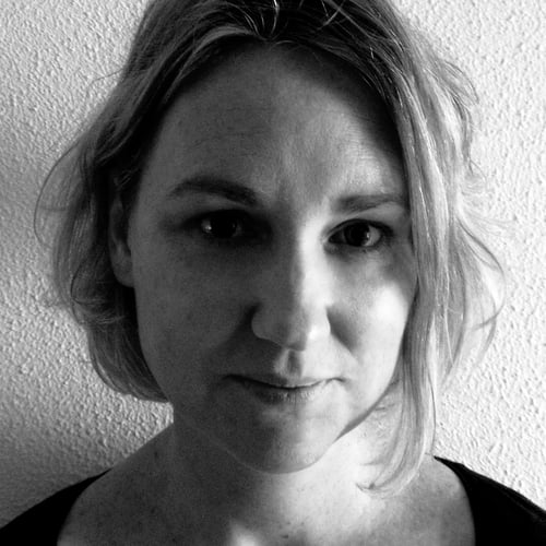 Monika Theron