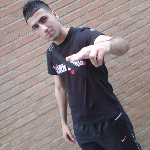 Niaz Taha