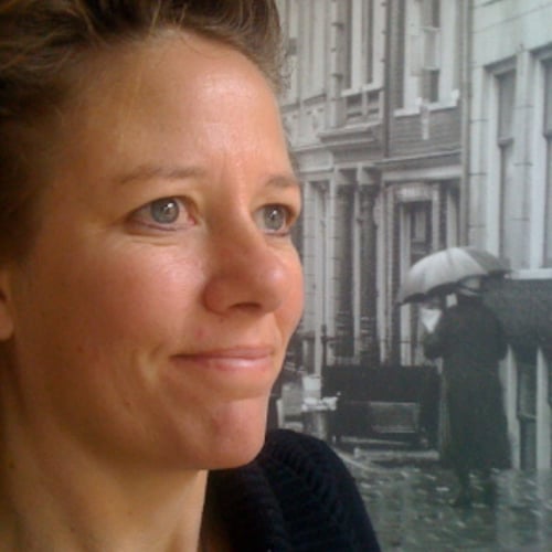 Iris Van Den Hoek