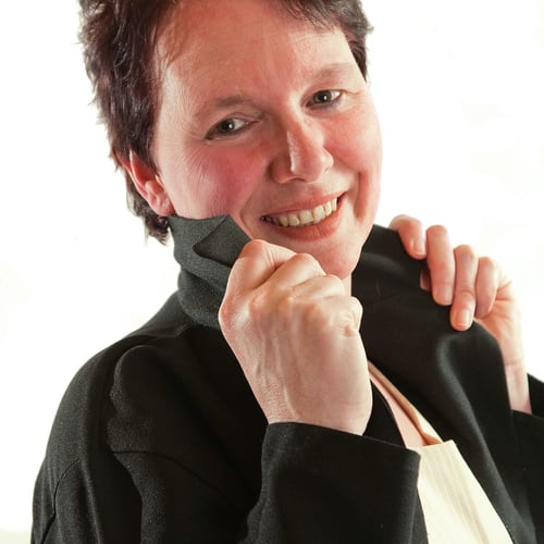 Sjoukje van Loenhout