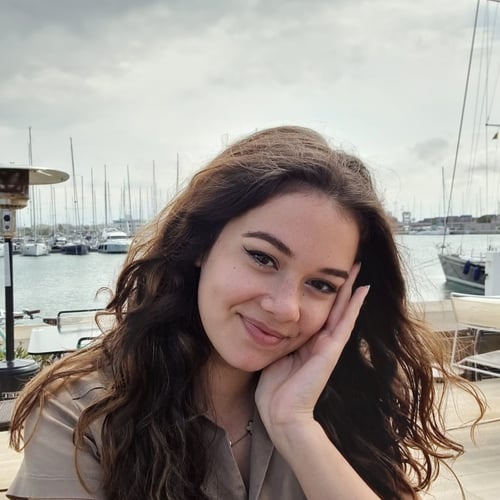 Tess Noah