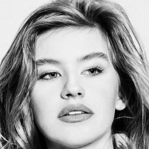 Eva sofia Looren