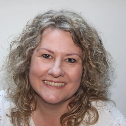 Mirjam Onstwedder
