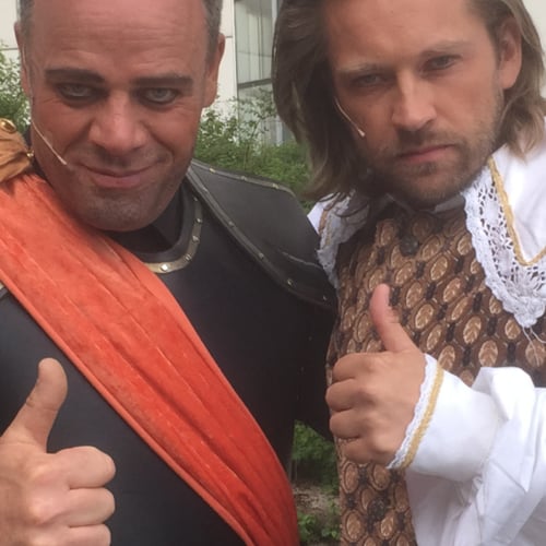 Theaterspektakel ' REVOLUTIE ' met Ferri Somogyi