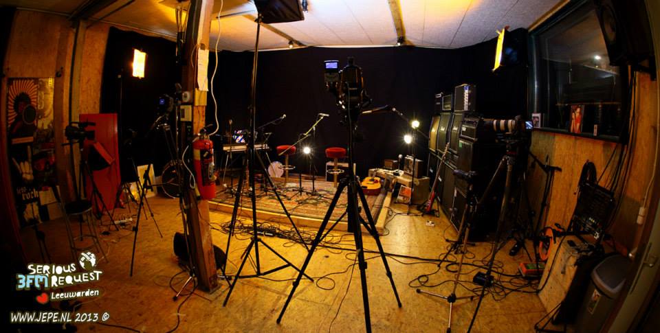 Seriously Acoustic