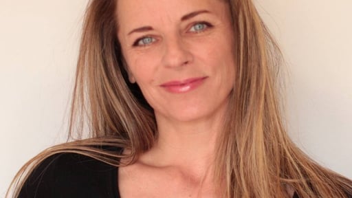 Figurant / Voice-over / French, English, Dutch